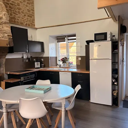 Pom Paille En Normandie *