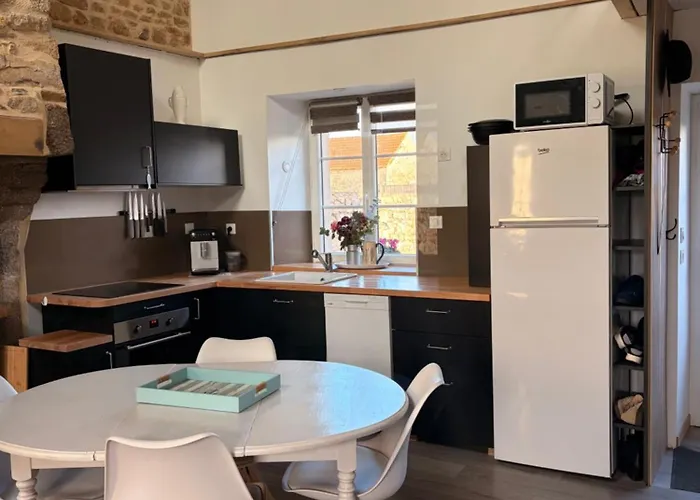 Pom Paille En Normandie *