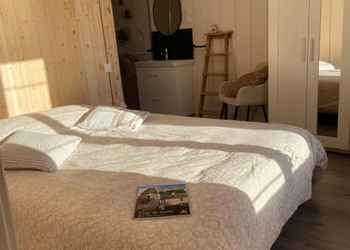 Pom Paille En Normandie * Anneville-en-Saire